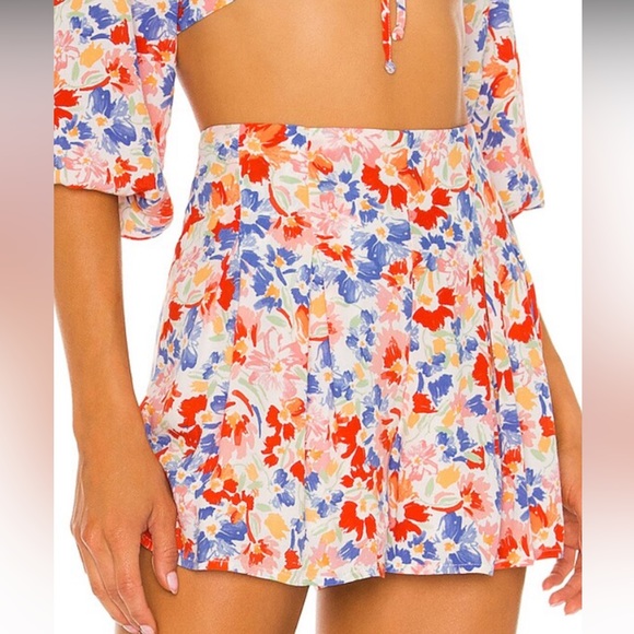 L*Space Ioana Shorts, NWT - Picture 13 of 15